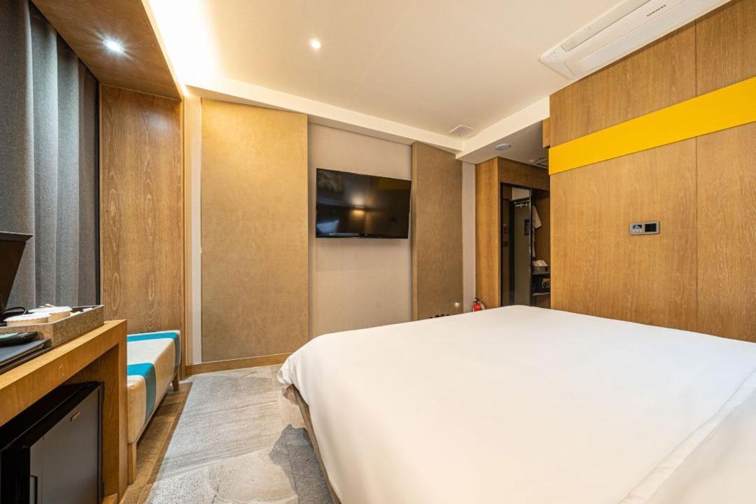 Hotel Ritz Suwon Exterior photo