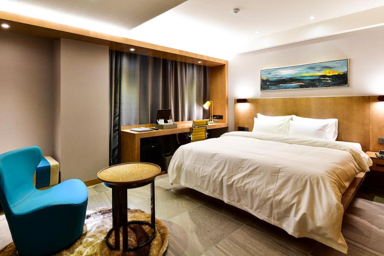Hotel Ritz Suwon Exterior photo